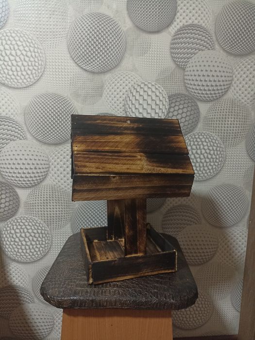 Кормушка для птиц