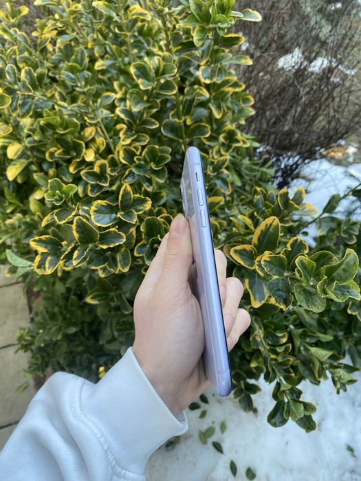 iPhone 11 100% baterie