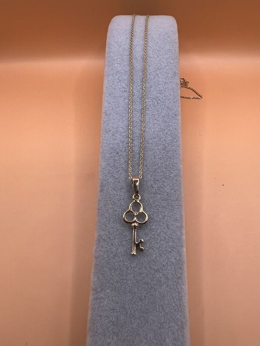 Продам золотой ключик.