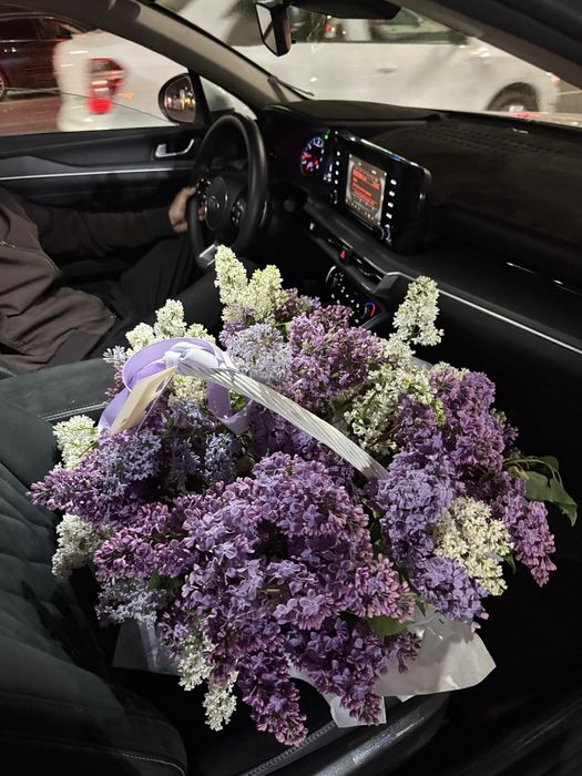 Продается корзина сирень