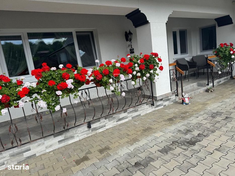 Casa ultramoderna de vanzare in Hetiur