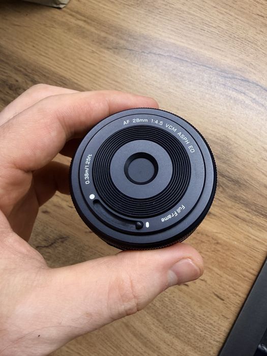 Продам объектив VILTROX AF 28mm 4.5 FE на SONY