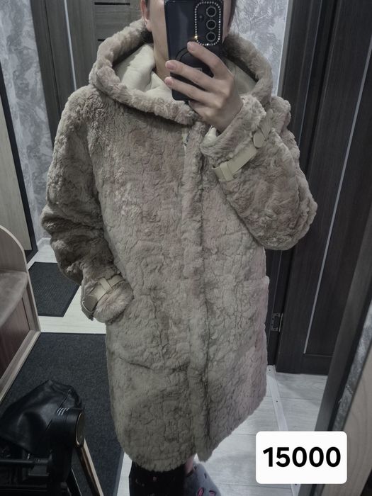 Продам женские куртки