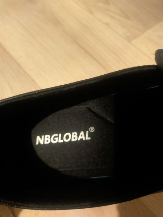 Продам новую обувь