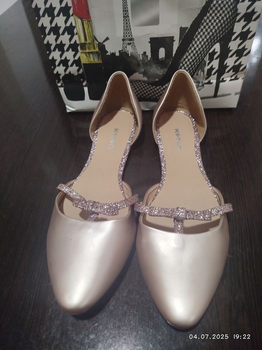 Продаются женские балетки новые