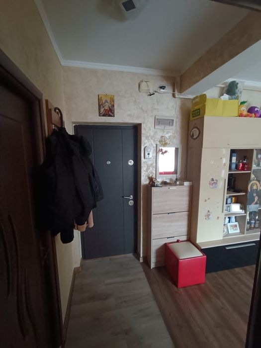 Vand apartament 2 camere Cristalului