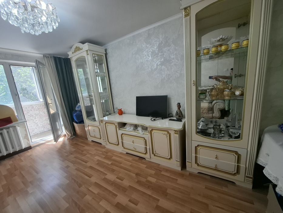 Продаю стенку- горку для гостиной