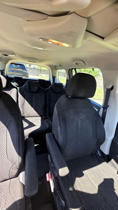 Vând Citroen C4 Grand Picasso 2500 eur