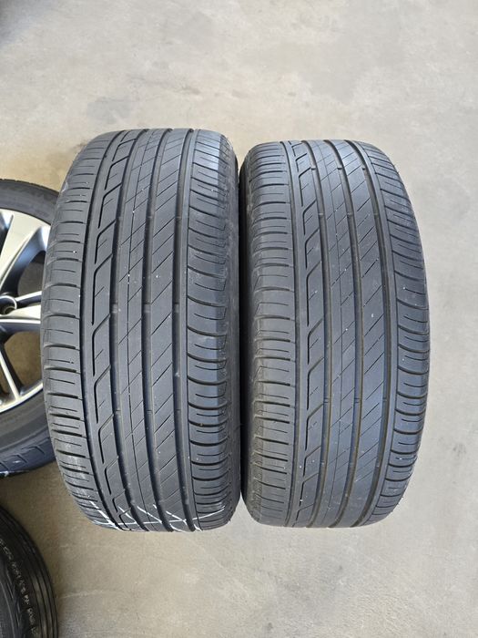 2 Броя 225/55/17 Bridgestone 5,6mm