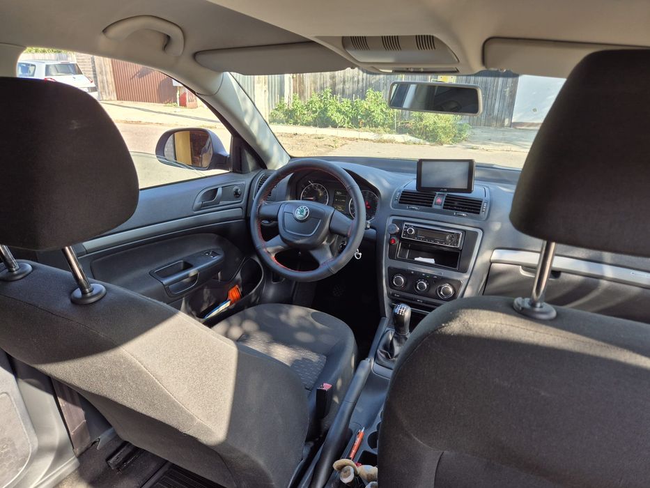 SKODA Octavia 2013 — imagine 5
