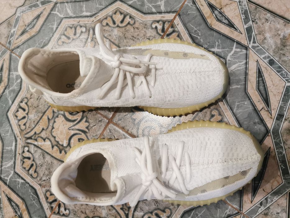 Adidas yeezy маратонки