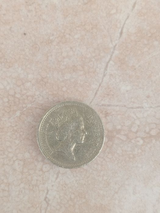 Продавам монета.