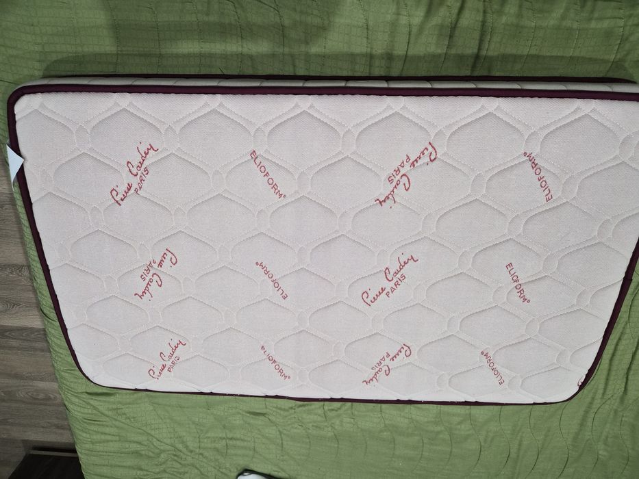 Бебешки матрак Pierre Cardin с размери 65 × 110 см + ПОДАРЪК