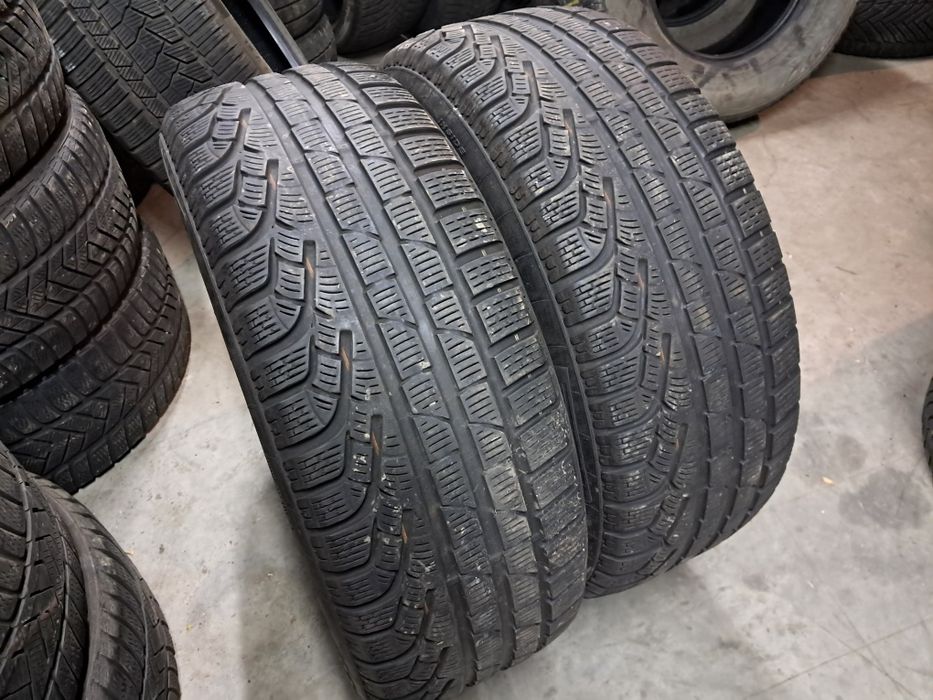 Anvelope second iarna 235 55 R17 Pirelli