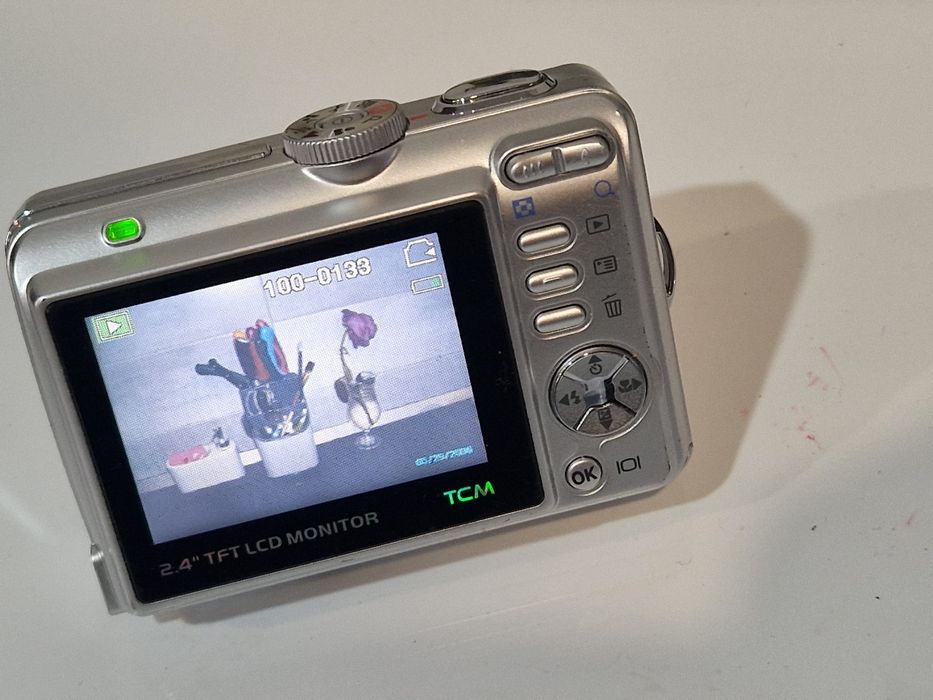 Aparat foto perfect funcțional, cu baterii