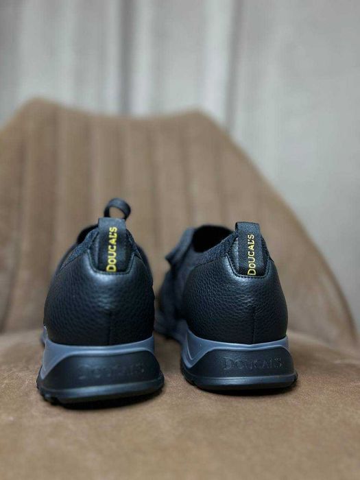 Doucal's мужские кроссовки Италия РАЗМЕР 40,42,44.