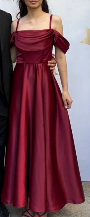 Продаётся вечернее платье