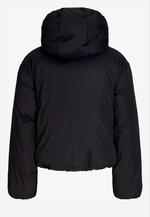 Преходно яке М размер