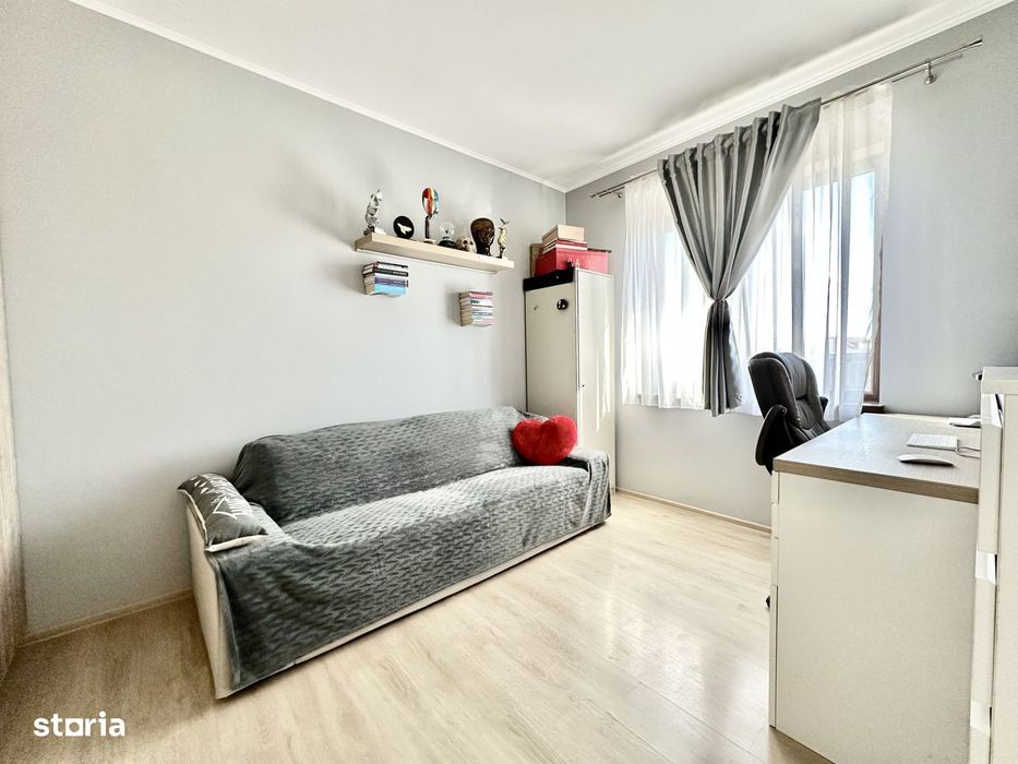 Duplex cu 3 camere - teren de 370 mp - Cartier Europa - Mosnita Noua