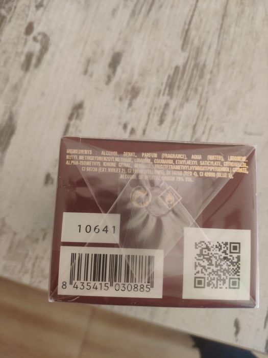 Парфюм Scandal...