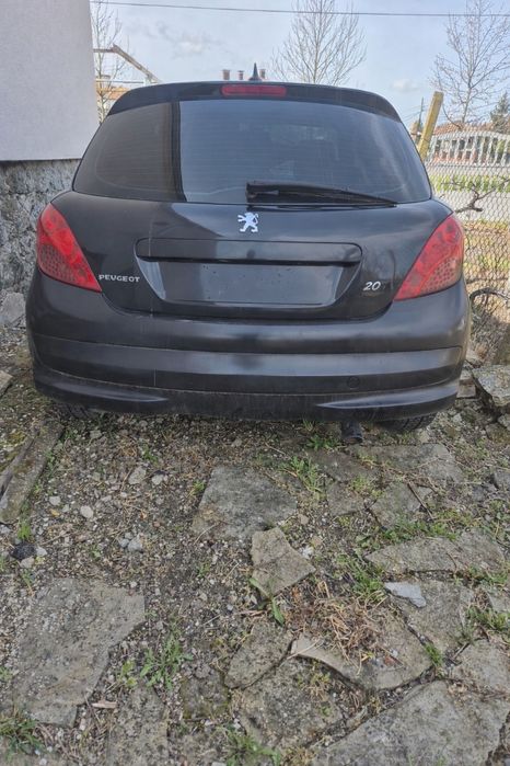 Peugeot 207 на части – 1.4 бензин /88 коня