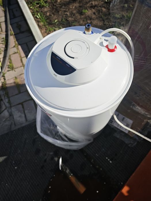 Продам б/ у водонагреватель