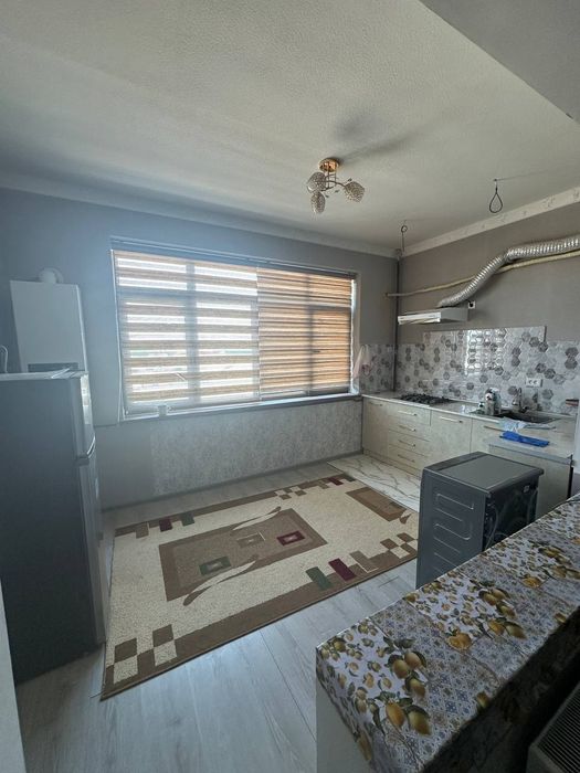 Квартира сотилади- 3 хона, 3 этаж, 106 кв.