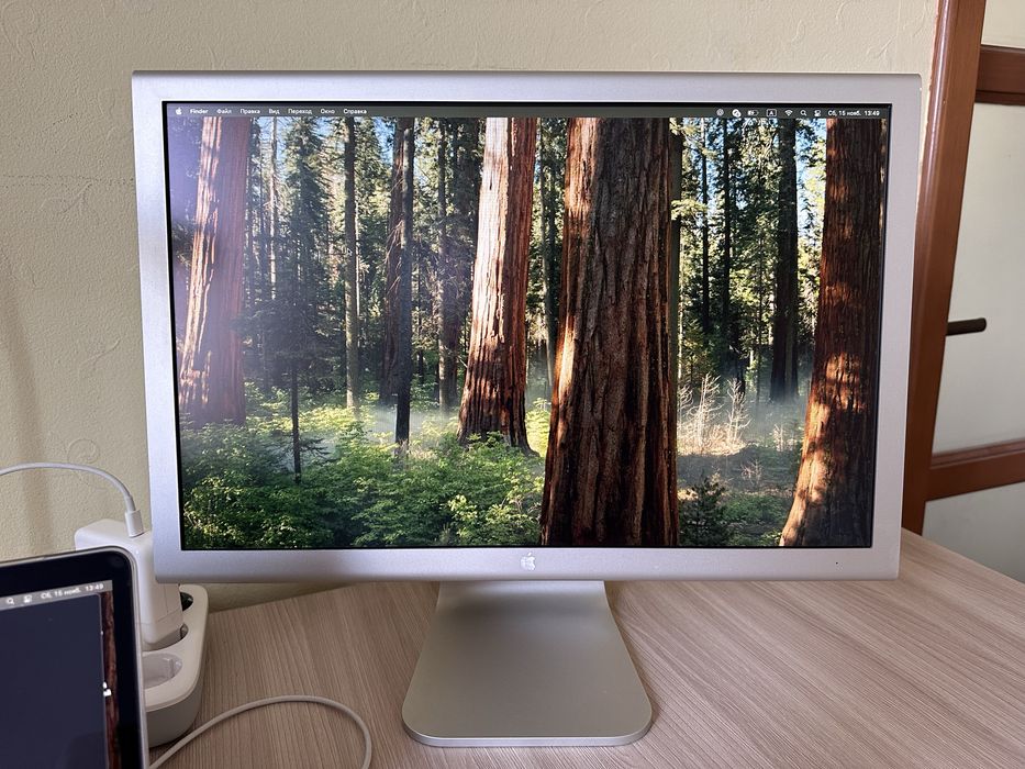Монитор Apple Cinema Display 23''
