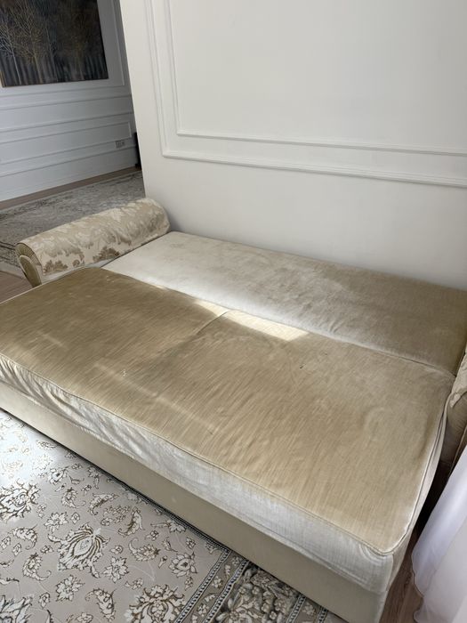 Продам два дивана ,в отличном состояний