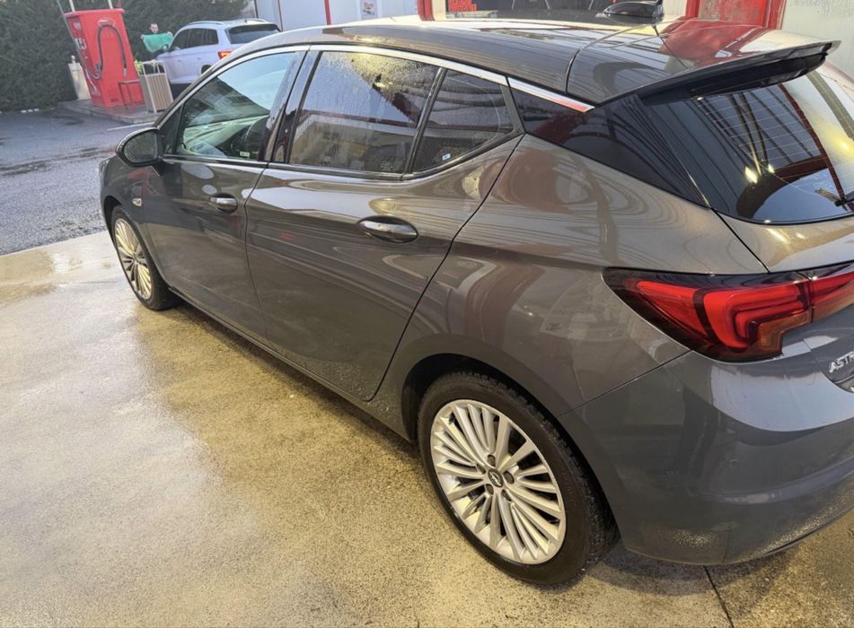 Opel astra K.