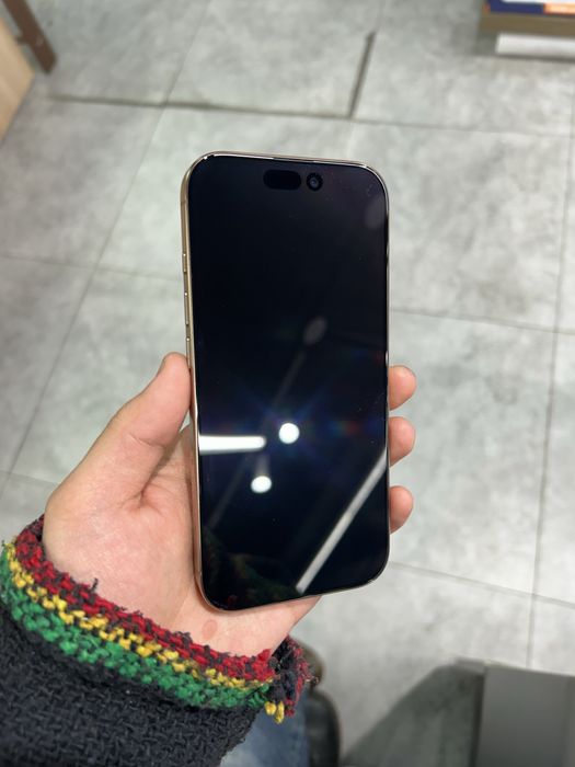 Iphone 16 pro 256 desert titanium