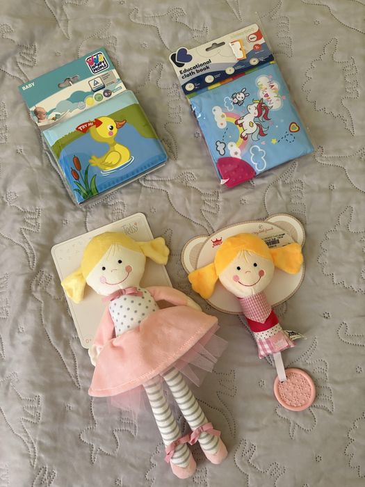 Бебешки играчки - за момиче ЧИСТО НОВИ