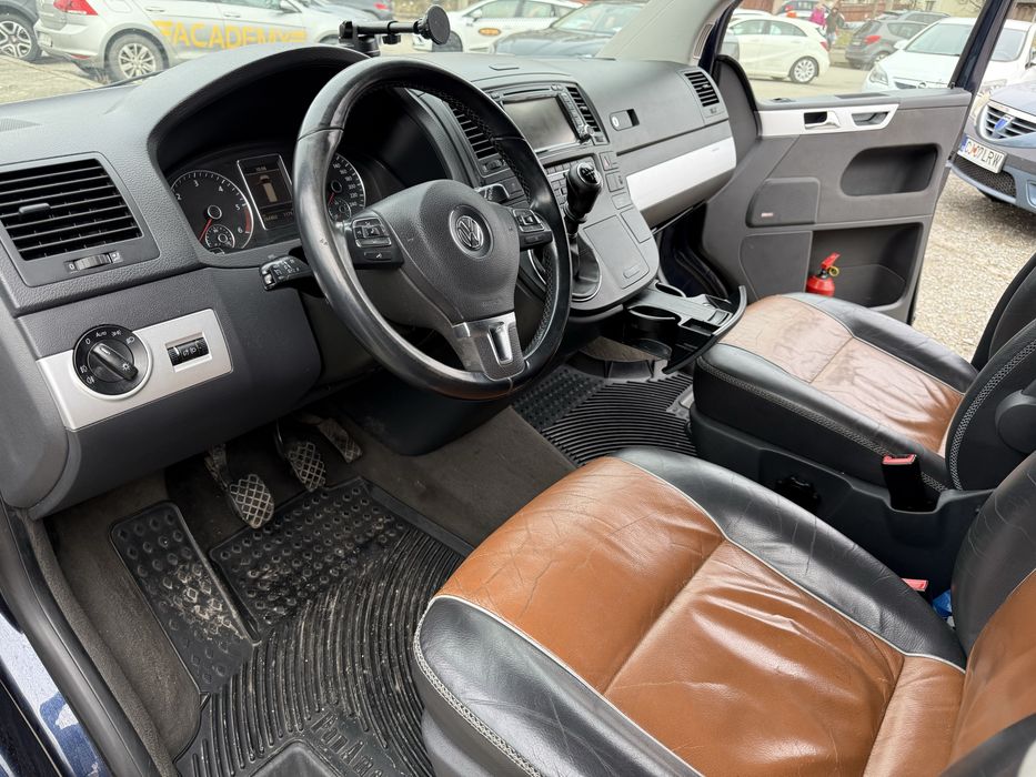 VOLKSWAGEN Multivan 2011 — imagine 2