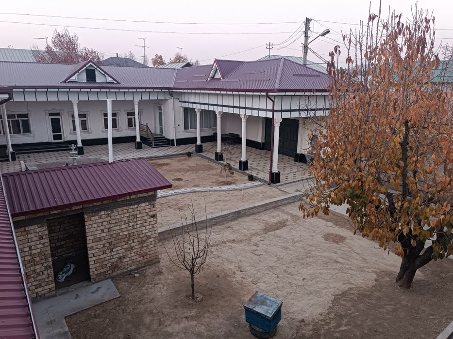 Уй сотилади 250 000$
