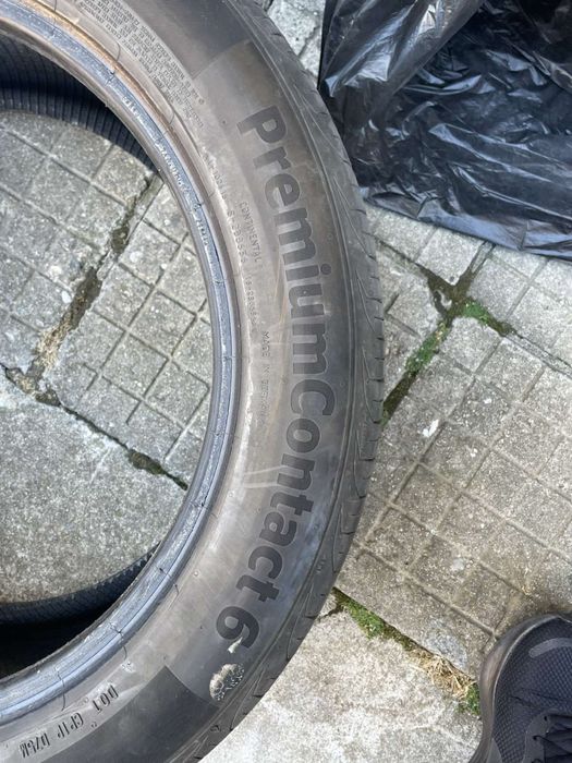 Continental 235/50 R18
