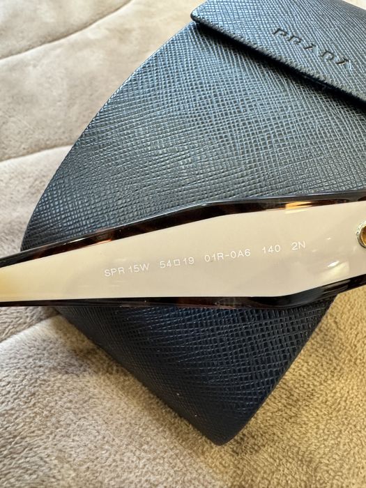 Слънчеви очила PRADA