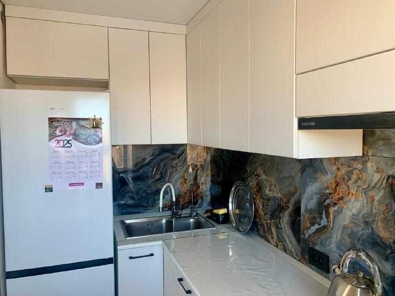 Продам 3х комнатную в центре