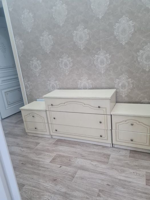 Шифонер шкаф и 2 тумбочки