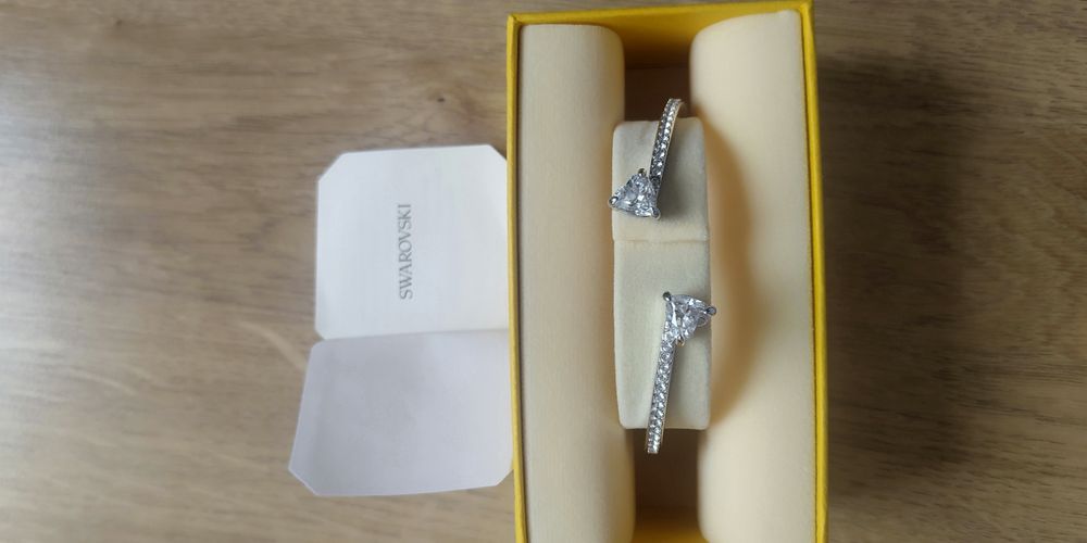 Оригинална гривна на Swarovski