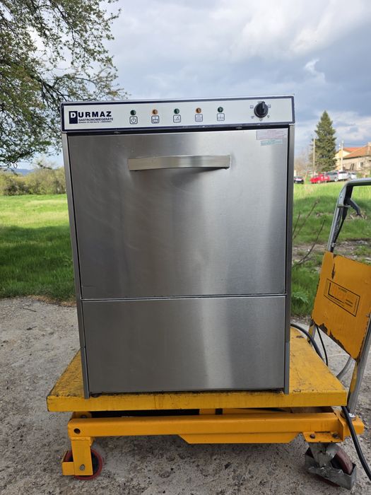 Професионална миялна машина с дренажна помпа