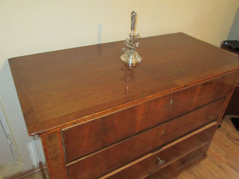 Mobilier Vechi..Comoda Bidermayer anii 1860,Restaurata perfect.