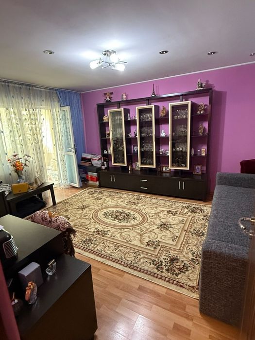 Apartament 2 camere decomandat Et. 1 - Lucian Blaga Bl. A42/1