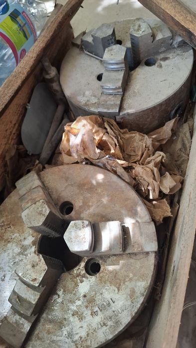 Патрон токарные трехкулачковые диаметр 200 мм Токарный патрон Ссср 200