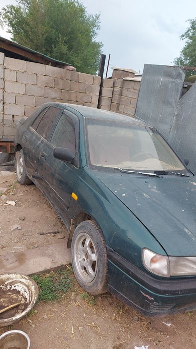 Продам машину ниссан