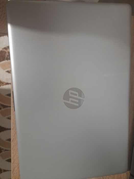Laptop  HP monitor de gaming asus cu un ps4pro  cu ps4 slim cu 2 manete FIFA 23  tastatură maus  calculator medion  negociabil