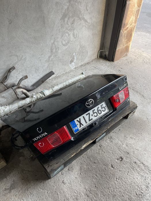 Багажник на TOYOTA Camry 25 европеец