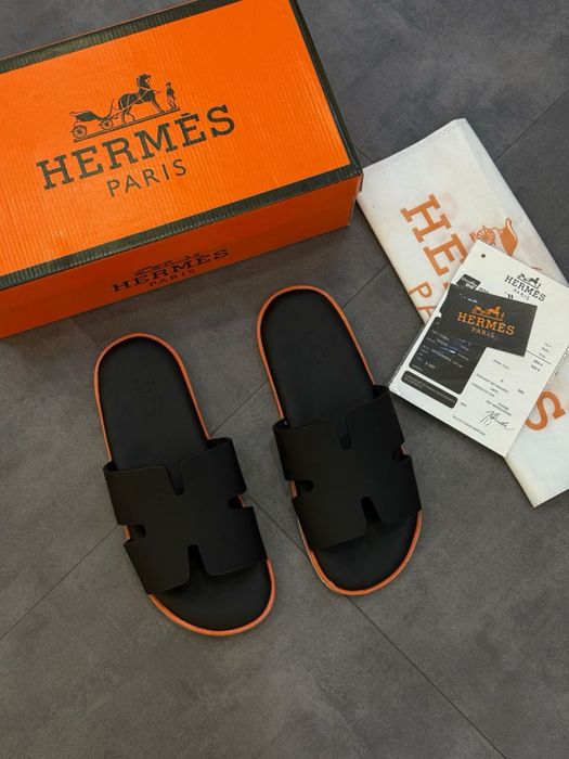 Мъжки чехли -много стилни