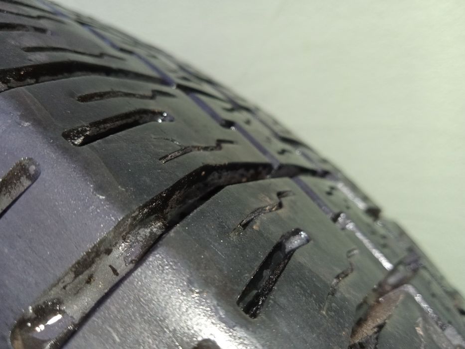 Продам шины на 16