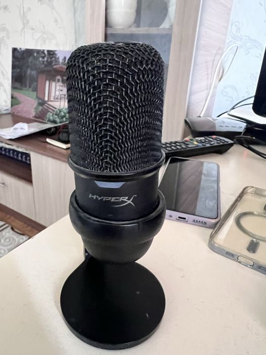 Микрофон HyperX SoloCast USB Microphone — отличное качество звука