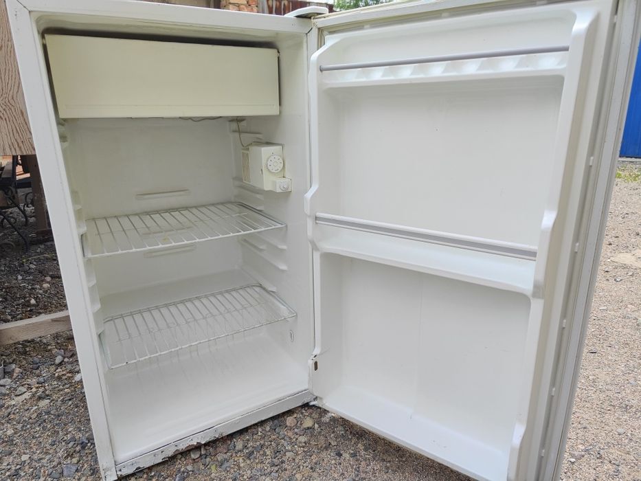 Холодильник рабочий